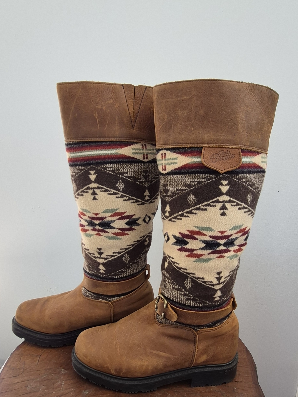 Paul Brodie Winter Boots – Like New 🤎 MADE IN CANADA. Size 7